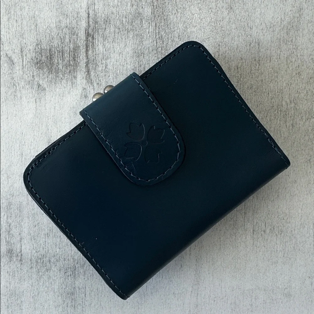 Patricia Nash Iberia Wallet Cerulean Blue Distressed Vtg Leather Bi-fold Wallet
